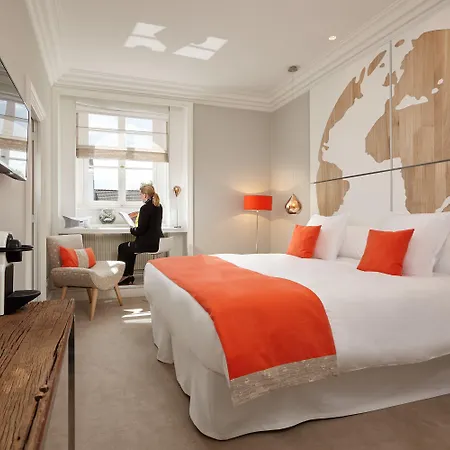 Clarance Hotel