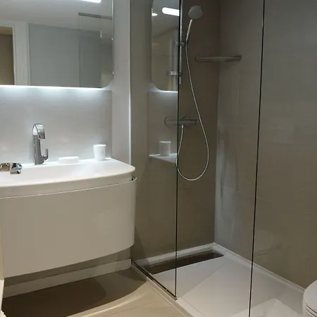 Clarance Hotel 5*