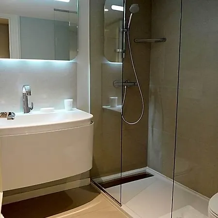 Clarance Hotel