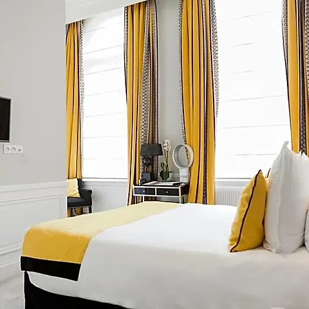 Clarance Hotel