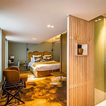 Clarance 5* Lille