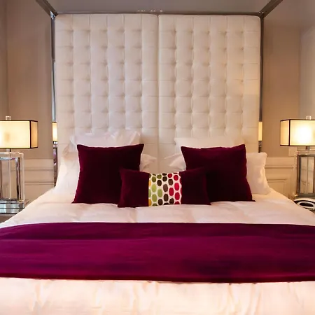 فندق Clarance 5*