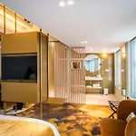 克拉伦斯里尔酒店 5*